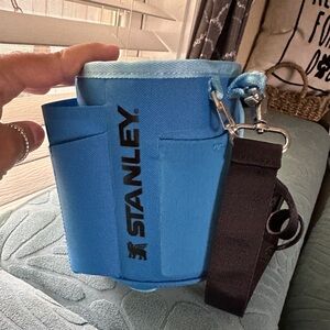 40oz Stanley carryall Azure